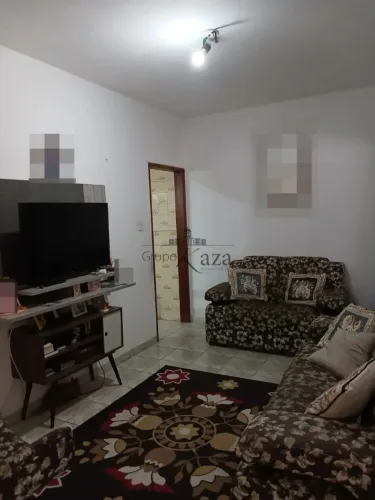 Casa Térrea - Jardim Satélite - 3 Dormitórios - 150m².
