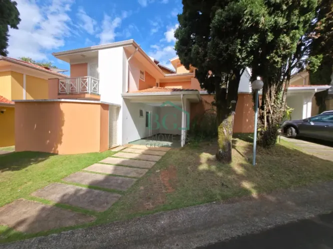 0539 - Excelente casa de alto padrão á venda em condomínio fechado em Poços de Caldas MG.