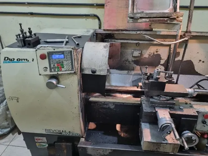 Torno Nardini RV 220 Revolution