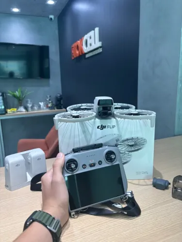 Drone Flip Fly More Combo Seminovo Impecável Completo Sem Marcas de Uso 