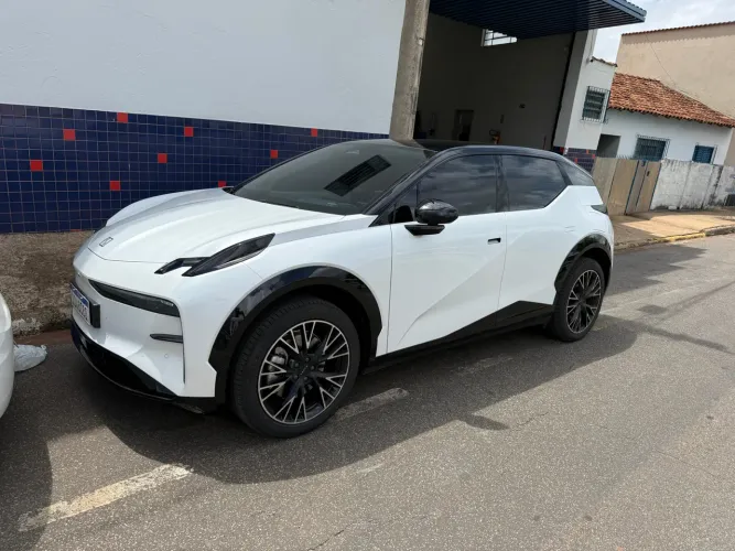 Zeekr X Flagship Flagship (elétrico) 2025