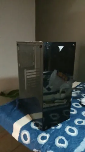 Vende-se Pc de entrada com gabinete sem cooler
