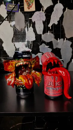 Latas Monster decorativas Horror/Arte Handmade - Peças únicas estilo terror
