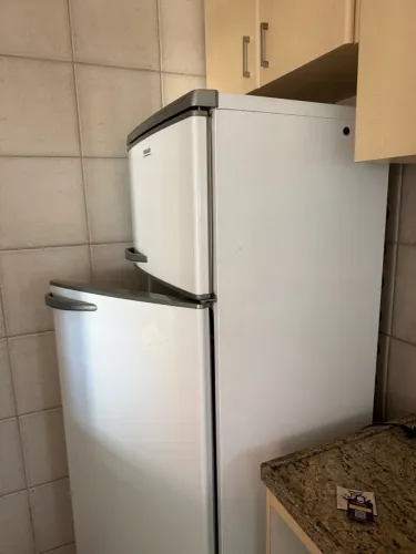 Geladeira DAKO usada 