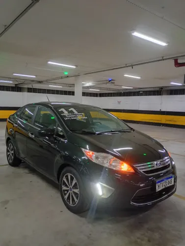 Ford Fiesta Sedan SE 1.6 16V Flex 4P 2011