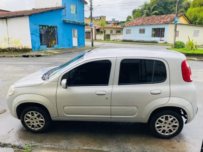 Fiat Uno Vivace Celeb. 1.0 EVO F.flex 8V 5P 2014
