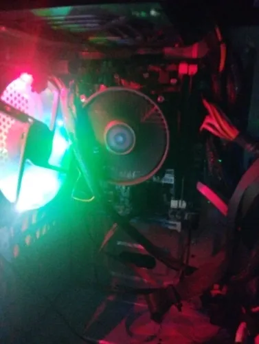 Computador config na descrição