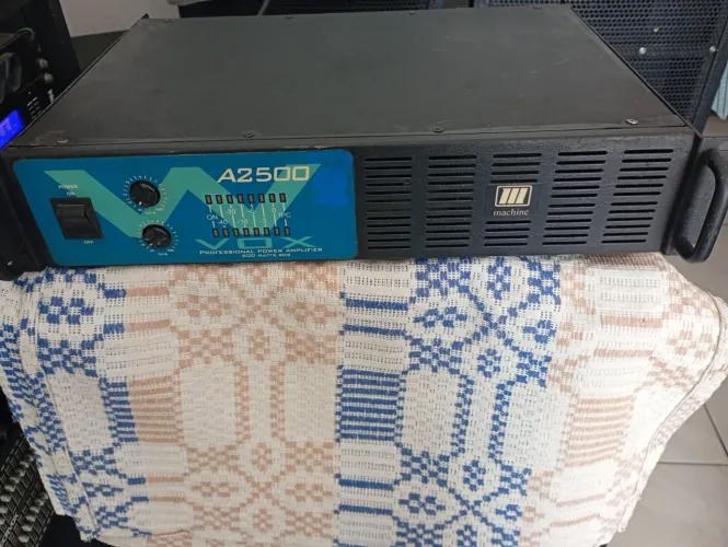 Amplificador machine A2500