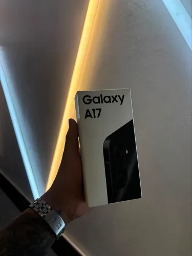 Samsung Galaxy A17 ? Novo na caixa ?