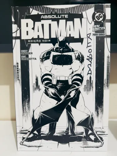 Absolute Batman Edicão NOIR autografado por NICK DRAGOTTA CCXP 25 ( Raro )