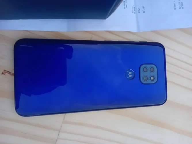 Celular muito novo e barato