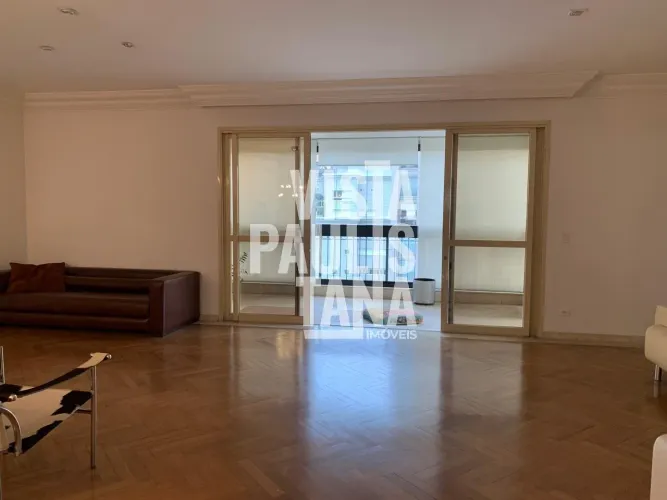 Apartamento alto padrão em rua nobre do Itaim Bibi, ao lado do Parque do Povo, 208m² 4 dor