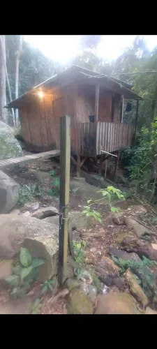 Aluga-se casa na praia da solidão, 5 minutos da praia e cachoeira