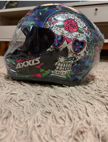 VENDO CAPACETE 