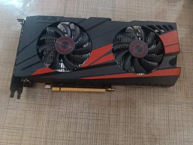 Placa de vídeo GTX 960 Asus Gddr5 2GB  