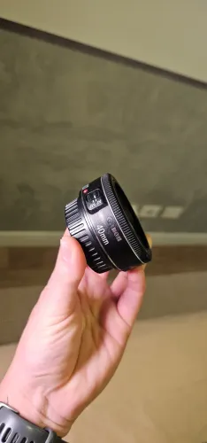 Canon EF 40mm f/2.8 STM ? a famosa ?pancake? da Canon.