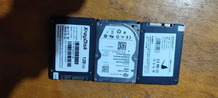 1 SSD 512GB 1 SSD 128GB 1 HD 500GB COM DEFEITO