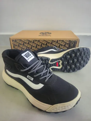 Tênis Vans Crosspath Mid - NOVO