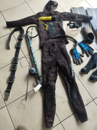 v Equipamentos mergulho pesca sub
