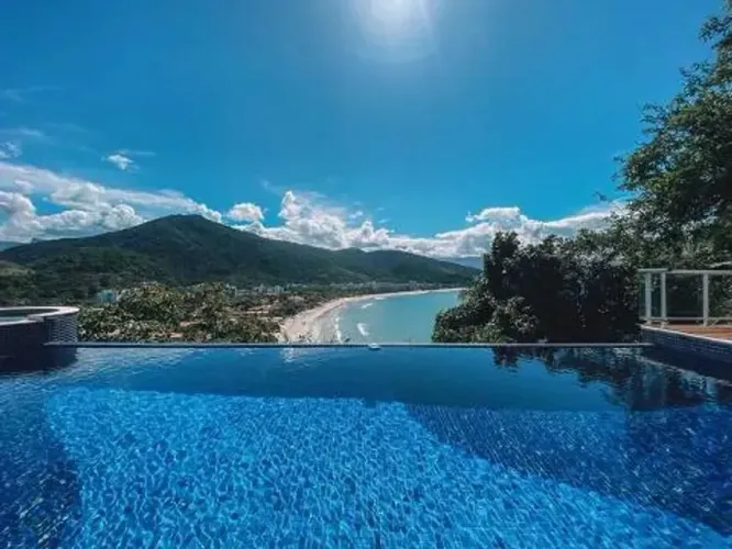 Imóvel para aluguel e venda tem 600 metros quadrados com 4 quartos em Ubatuba - Ubatuba -