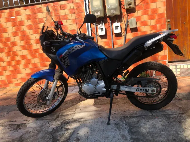 Yamaha XTZ Tenere 250, azul, 2011/2012