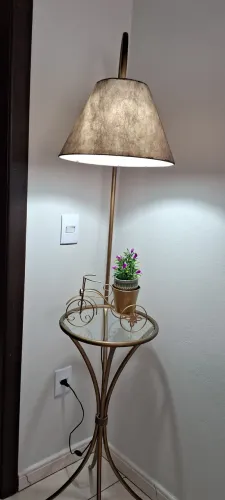 Abajur de chão