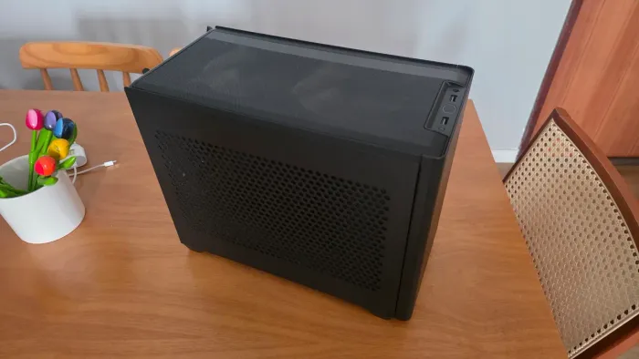 PC Gamer Compacto Mini-ITX | i5-13400F | RX 6600 | 32GB RAM | SSD NVMe 1TB
