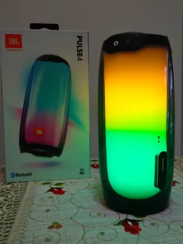 Jbl pulse 4 com caixa original