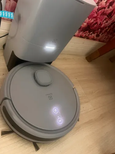 Robô Aspirador Electrolux ERB80 2 Meses de Uso
