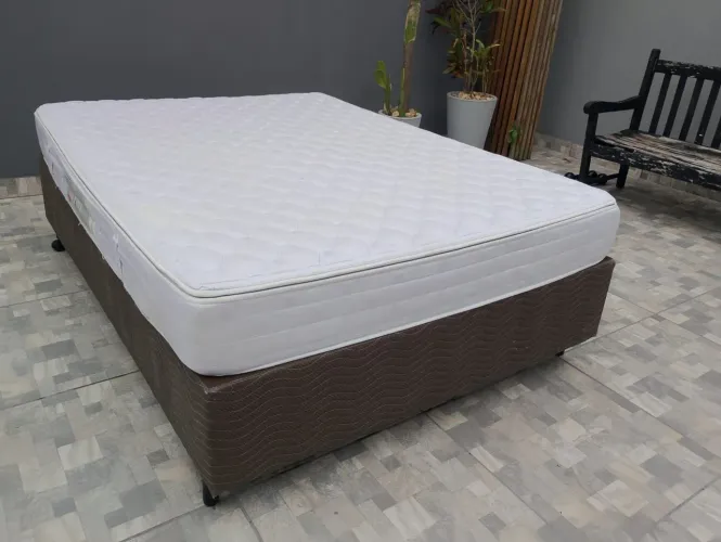Cama box casal, colchão espuma D60 