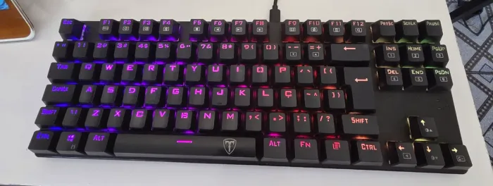 Teclado Mecânico Gamer T-Dagger Bora RGB