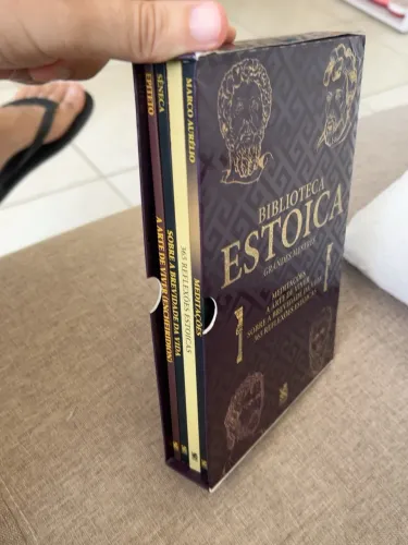 Biblioteca Estoica - Grandes Pensadores | Box com 4 livros