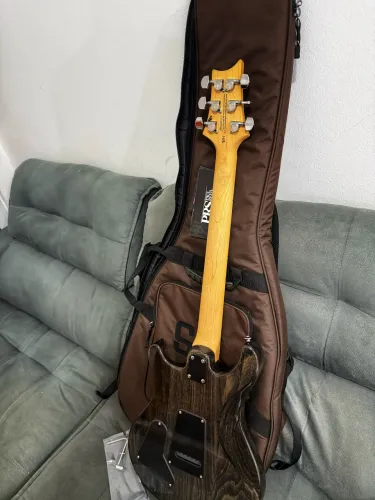 Guitarra PRS SE Swamp Ash (NOVA)