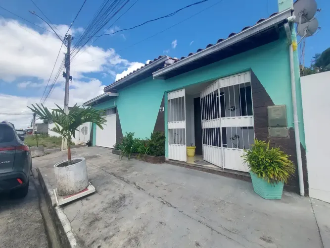 Imóvel para aluguel tem 250 metros quadrados com 3 quartos em Jardim Petrolar - Alagoinhas