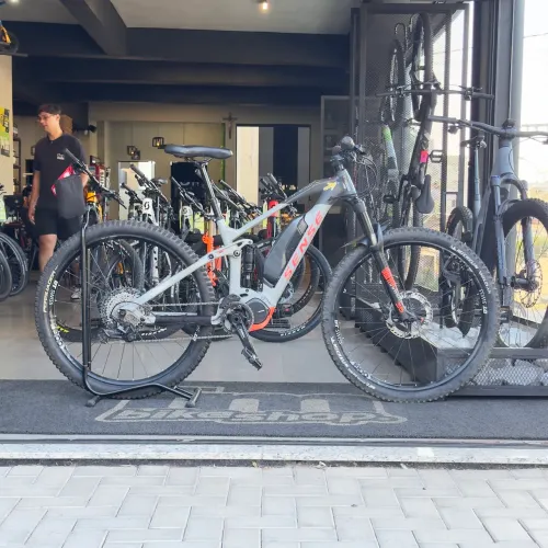 SEMINOVA Sense Impulse bike aro 29 elétrica 