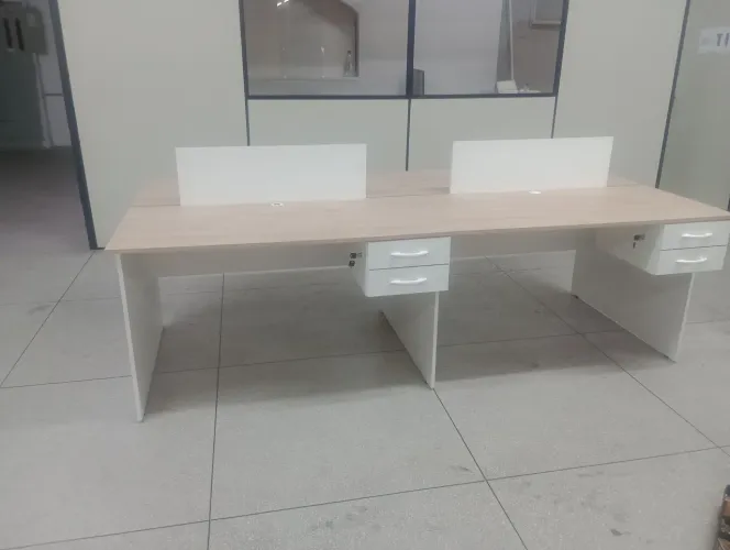 Estação de trabalho 4 lugares 