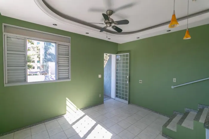 Casa à Venda - São Luíz, 2 Quartos, 105 m2