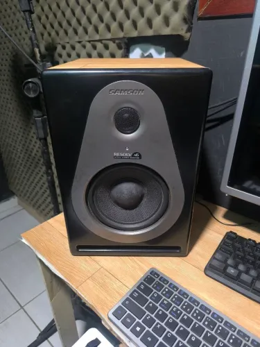 PAR DE MONITOR SAMSSON RESOLV A6