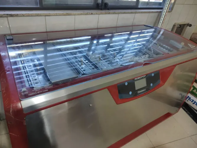 Vendo máquina de fazer picolé