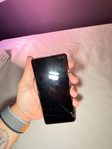 Celular Samsung S10 c/ defeito