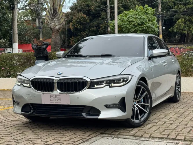BMW 330I Sport 2.0 TB 16V 4P 2020