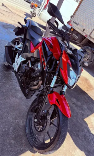 Honda CB300F 2024 - Nova, Baixa Quilometragem, Impecáve