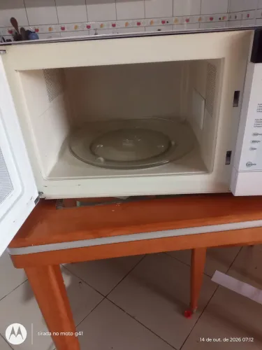 Microondas Brastemp. semi novo ótimo estado!