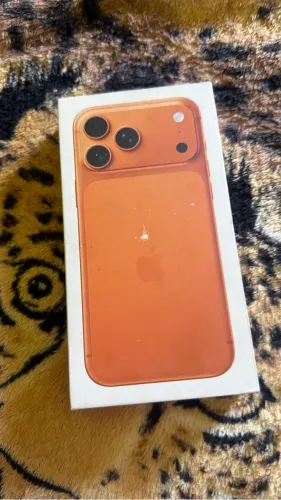 Vendo iPhone 17 pro Max 128g novo com 1 mês de uso