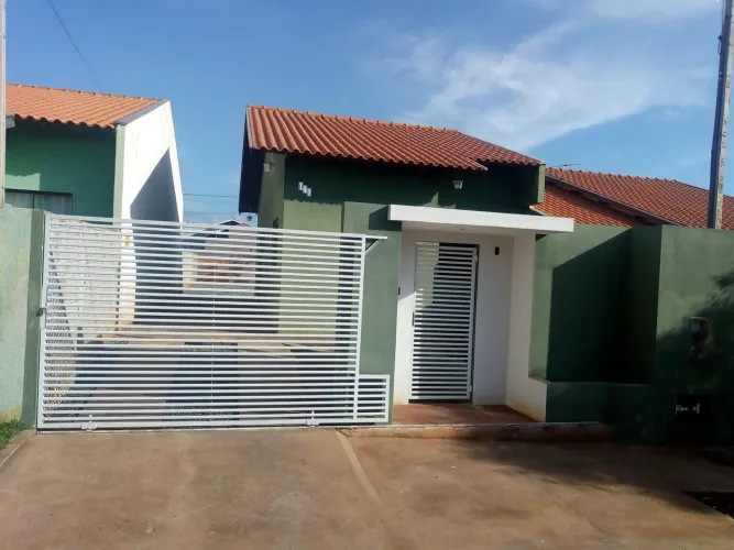 Vendo casa - Aceita financiamento habitacional 