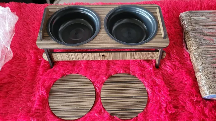 Potes altos para gatos ou cachorros porte pequeno