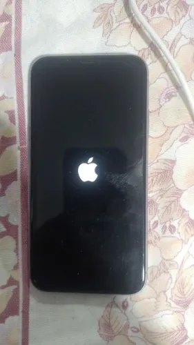 iPhone 11 128GB +magsafe Power bank
