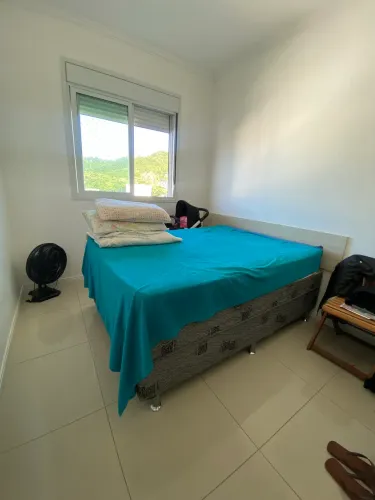 Box com colchão de casal