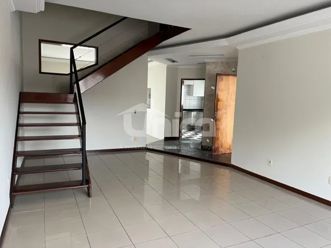 Casa à Venda na Vila Real  3 Quartos, Suíte e Área Gourmet