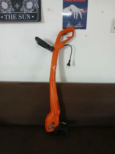 Vendo aparador de grama Black and Decker